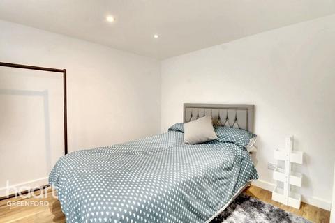 undefined, Ruislip Road, Greenford