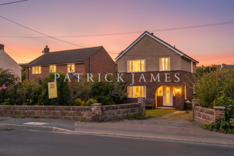 undefined, Wix, Manningtee CO11