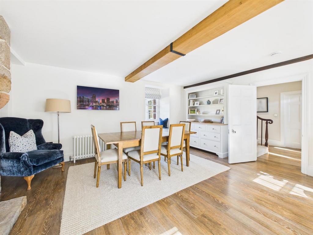 CAM04392 G0-PR0146-STILL018.jpg