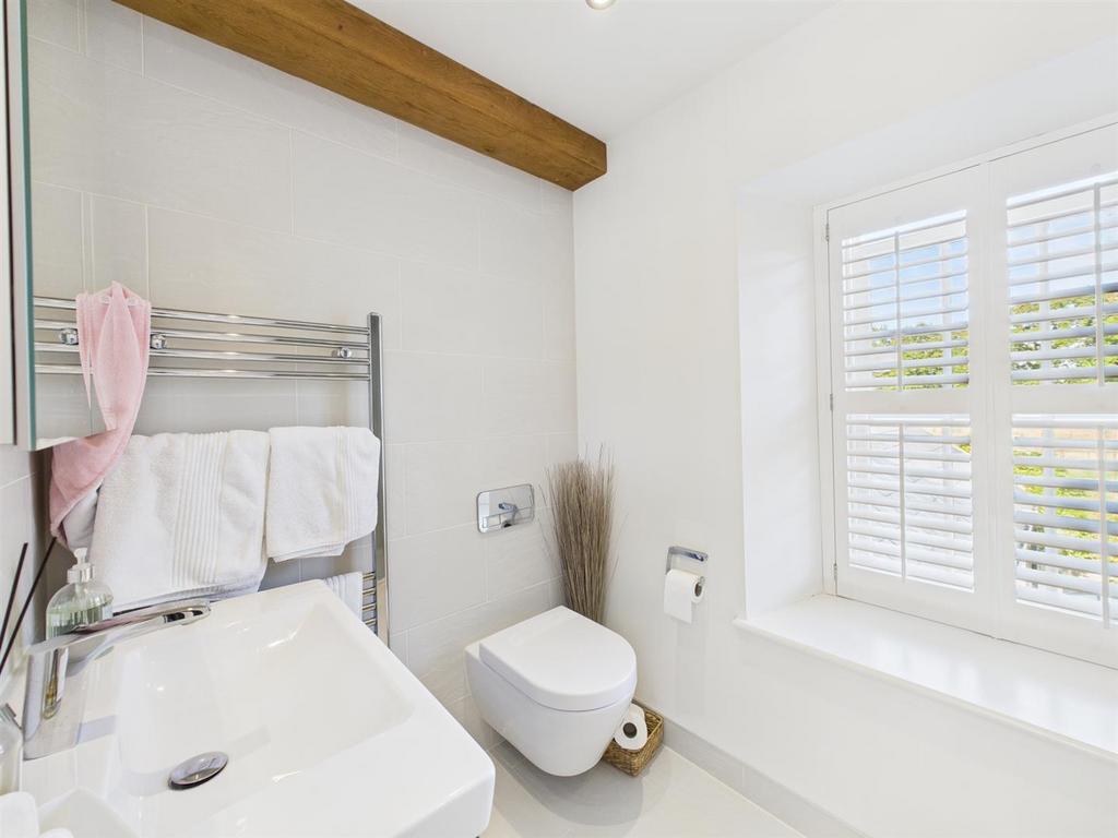 CAM04392 G0-PR0146-STILL026.jpg