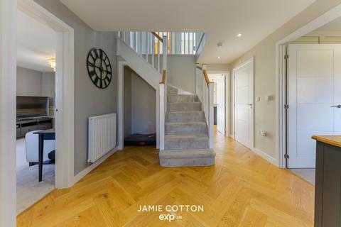 5 bedroom detached house for sale, Kidderminster  DY10