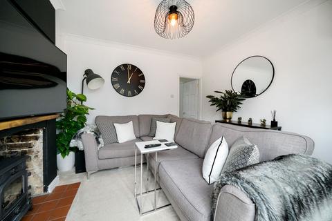 2 bedroom terraced house for sale, Great Northern Road, Dunstable, LU5