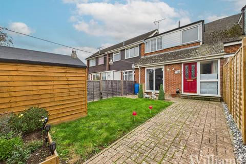 undefined, Vicarage Close, Buckingham MK18