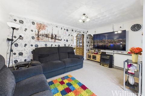 undefined, Vicarage Close, Buckingham MK18