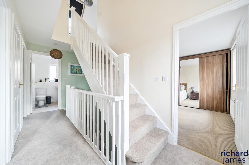 B691d7f92b414b70881ef79425659a15