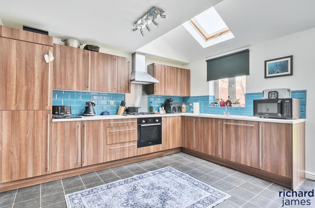 F5c5c3f4ea21422ca8526d373b68b492