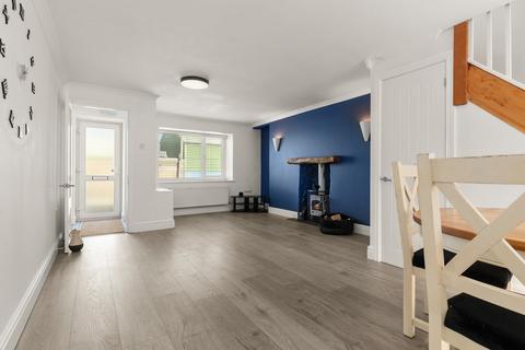 2 bedroom end of terrace house for sale, Front Street, Pembroke Dock, SA72