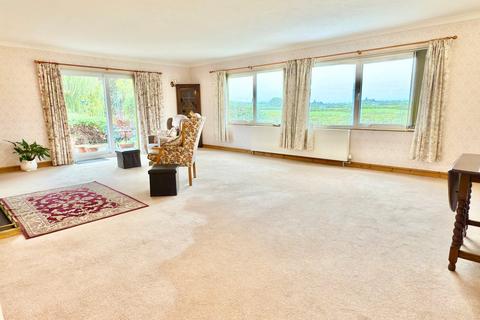 5 bedroom bungalow for sale, Fleet Lane , Tewkesbury GL20
