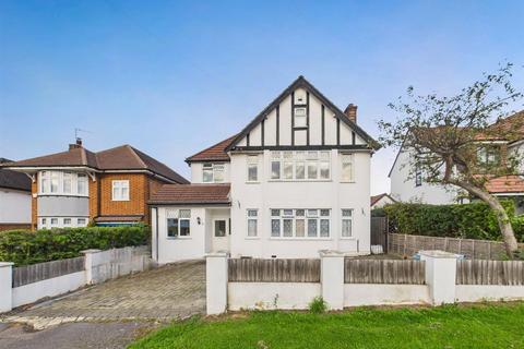 6 bedroom detached house for sale, Windmill Hill, Ruislip HA4