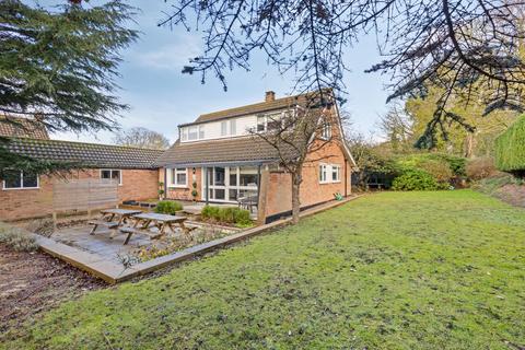 undefined, Beautifully Renovated Home in Weybourne