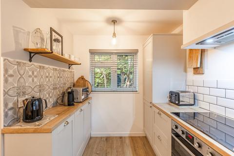 undefined, Beautifully Renovated Home in Weybourne