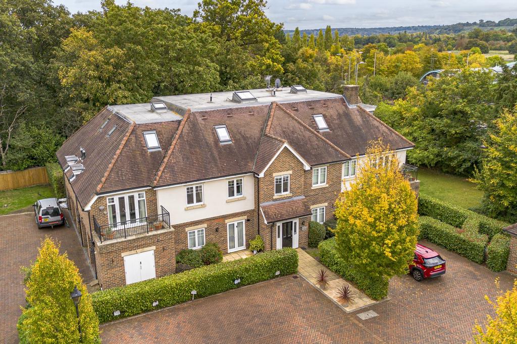 Thumbnail 9 Bisham House, SL7 1 FQ Drone-1