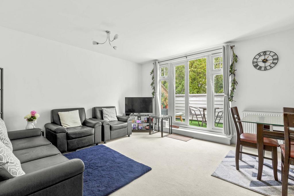 9 Bisham House, SL7 1 FQ (LOW RES)-1