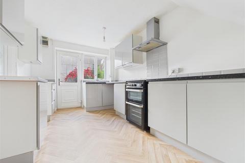 3 bedroom terraced house for sale, Lovett Court, Rugeley