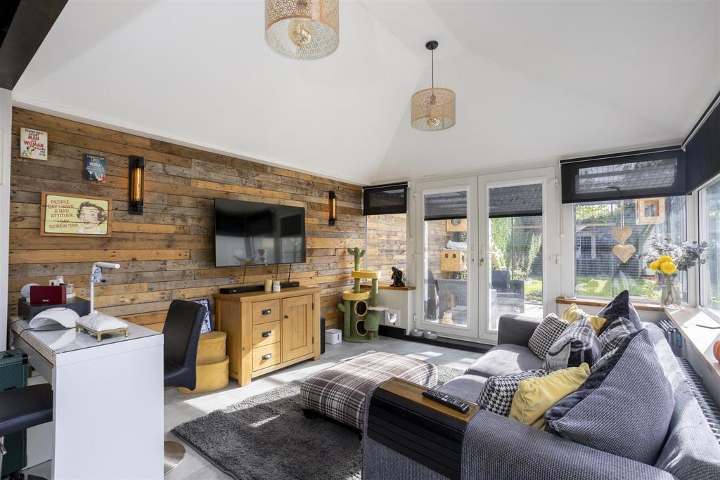 3 Keble Park South 18.jpg