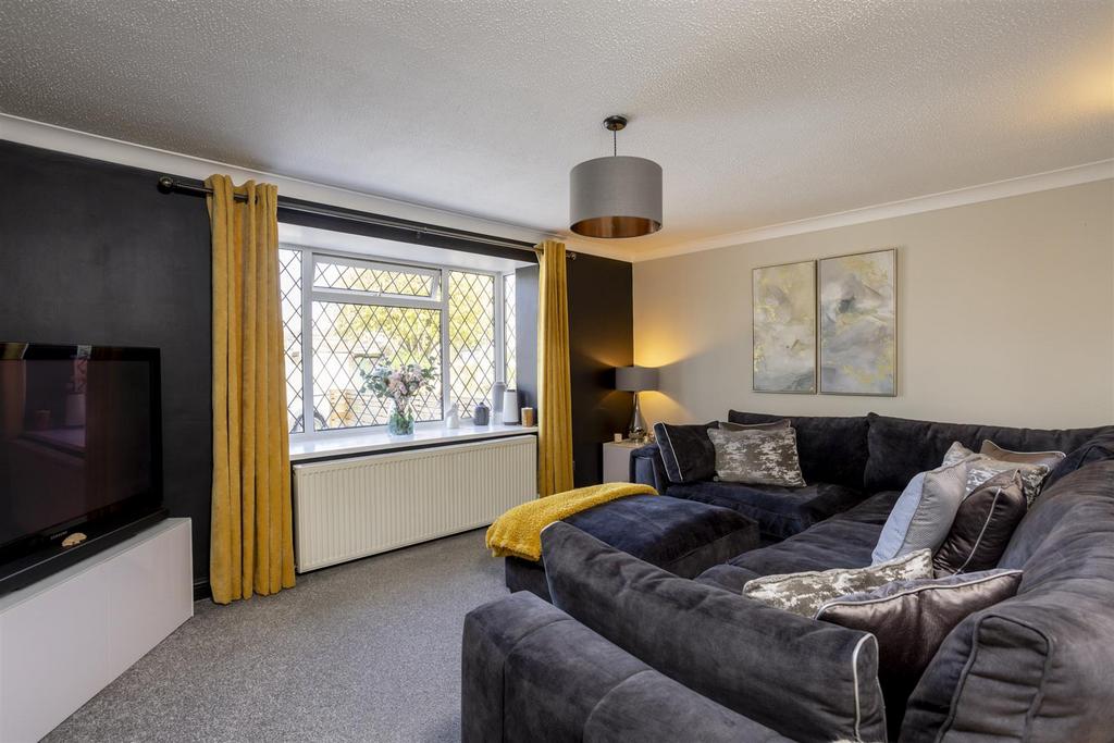 3 Keble Park South 1.jpg
