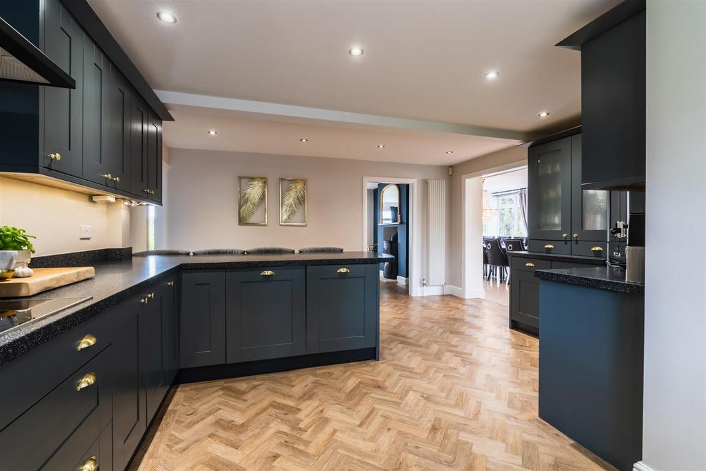Dining Kitchen