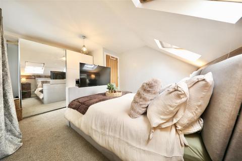 5 bedroom semi-detached house for sale, Grange Road, Thorngumbald, Hull