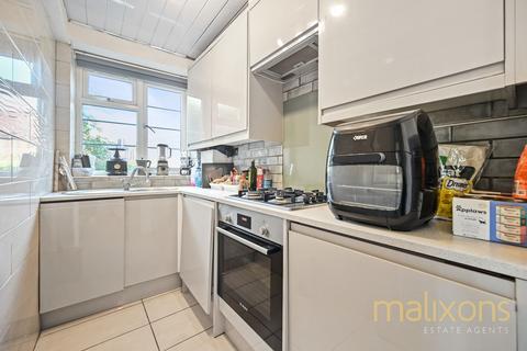 1 bedroom flat for sale, Upper Tooting Road, London SW17