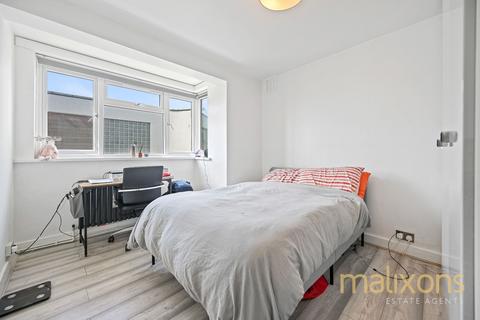 1 bedroom flat for sale, Upper Tooting Road, London SW17