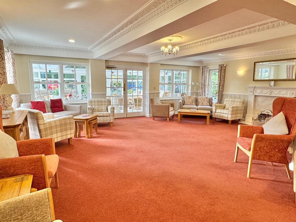 Communal lounge1.jpg