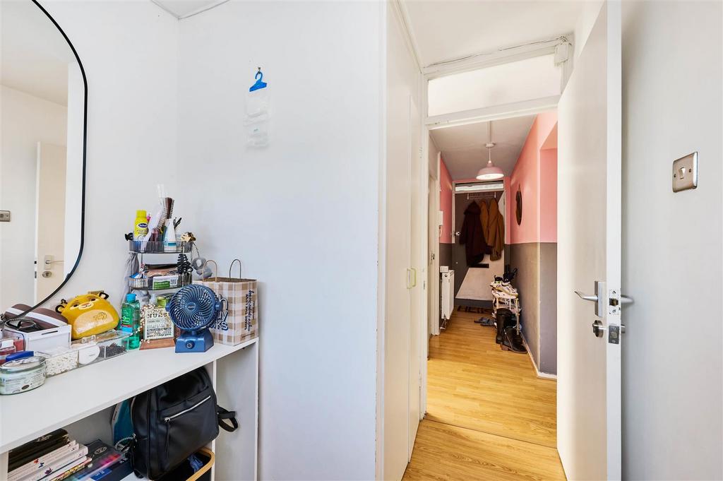Eden Harper - Glanville Road  SW2 5 DF 3.jpg