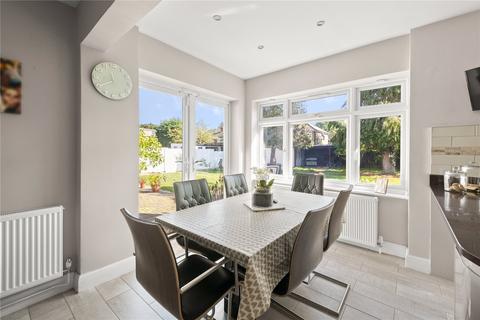 7 bedroom bungalow for sale, Thornhill Road, Uxbridge UB10