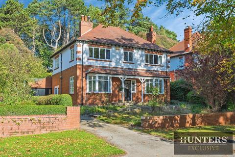 Woodland Ravine, Scarborough, YO12 6TA