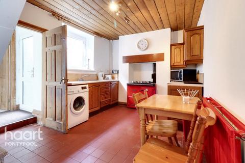 2 bedroom cottage for sale, Snail Creep Terrace, Pontypool