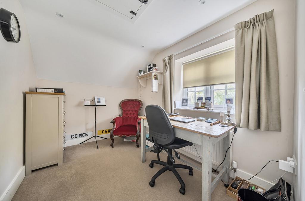 Bedroom/Study