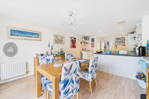 3 bedroom terraced house for sale, Wagtail Drive, Stowmarket