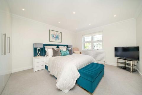 undefined, Cotswold Close, Kingston Upon Thames KT2