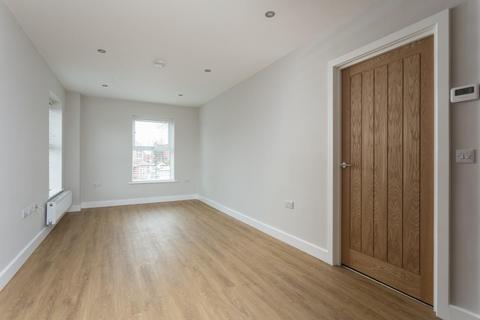 2 bedroom flat to rent, Glen House, Hawthorn Grove, York