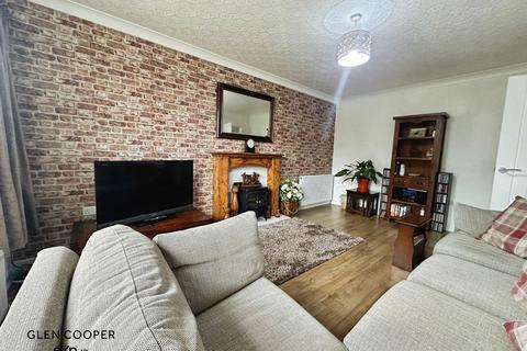41 Edward Drive, Wakefield, WF1 2LL
