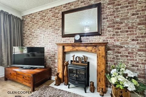 41 Edward Drive, Wakefield, WF1 2LL