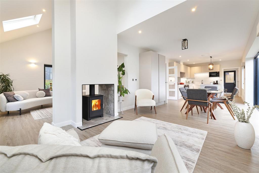 No.6-Chartland Close-Dec25-5067-Fire Lit.jpg