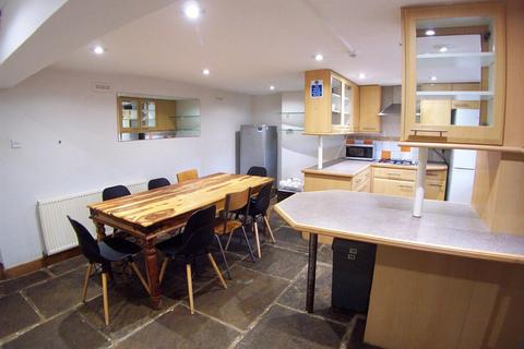6 bedroom house to rent, Consort Terrace, Leeds