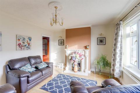 4 bedroom semi-detached house for sale, Abbots Road, Hucknall NG15