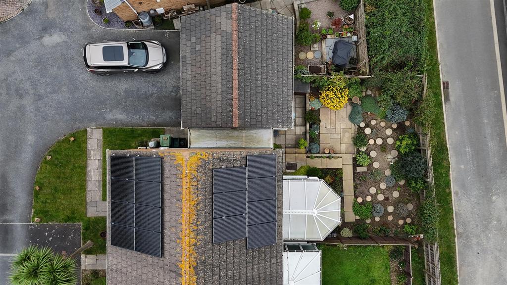 16 Commodore Close Aerial 3.JPG