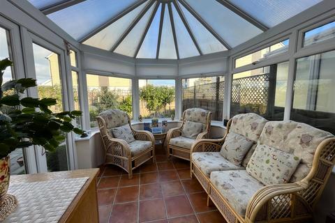 3 bedroom semi-detached house for sale, Commodore Close, Bideford EX39