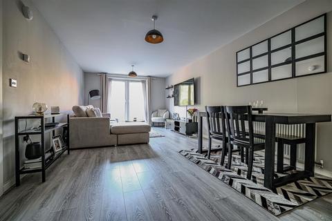 2 bedroom flat for sale, Mosaic House, Hemel Hempstead, HP2