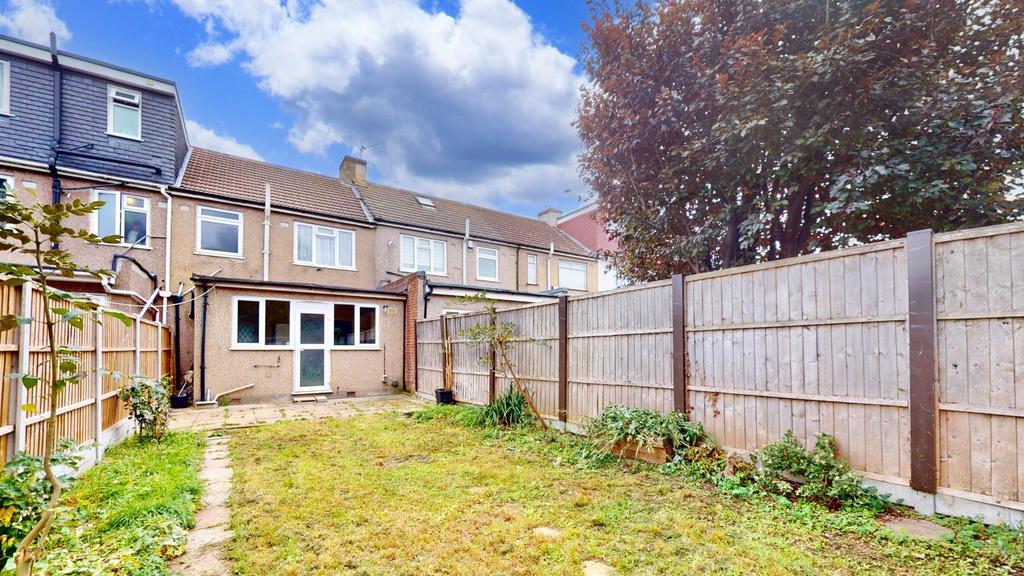 27-Warley-Avenue-10092025 165004.jpg