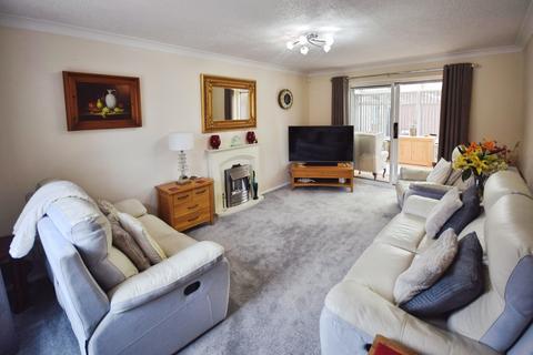 3 bedroom detached house for sale, Burghley Road, Skegness PE25