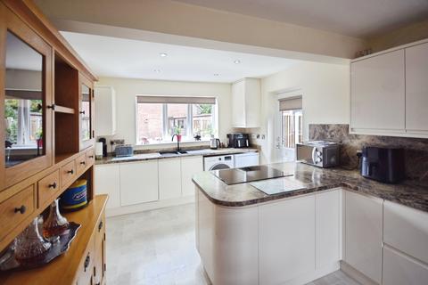 3 bedroom detached house for sale, Burghley Road, Skegness PE25
