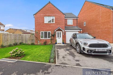 4 bedroom detached house for sale, Senior Drive, Scarborough