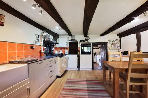5 bedroom detached house for sale, Lower Maescoed, Hereford