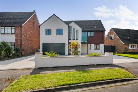 4 bedroom detached house for sale, Manor Green, Stratford Upon Avon
