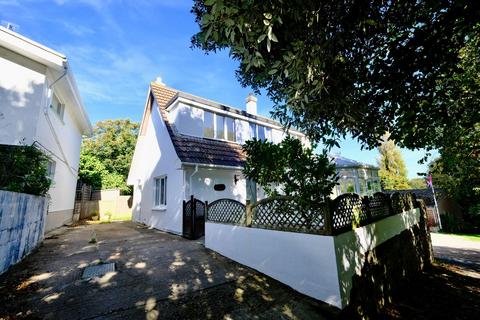 3 bedroom detached house for sale, Manor Park Road, La Pouquelaye, Jersey JE2