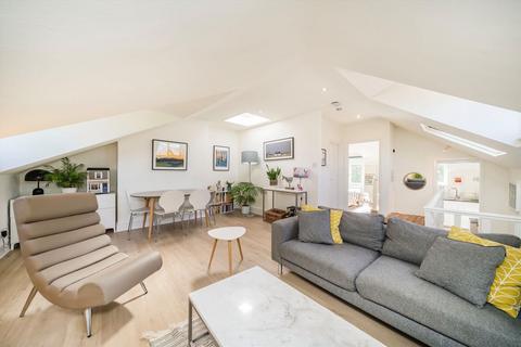 1 bedroom flat for sale, Islip Street, London NW5
