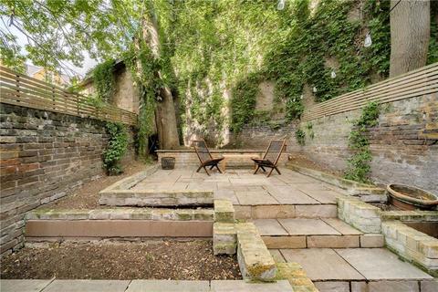 2 bedroom flat for sale, Blythe Road, London W14